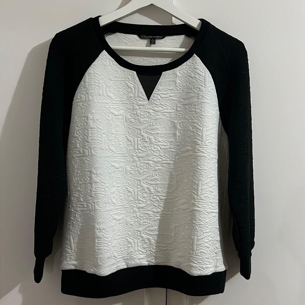 W118 By Walter Baker Porsha Embossed Design Sweater Women’s Size S
